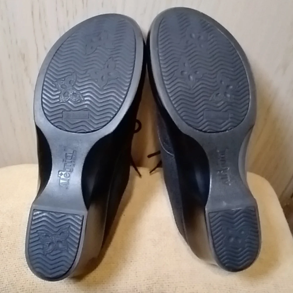 Alegria Wedge Shoes Sz 8.5 W
